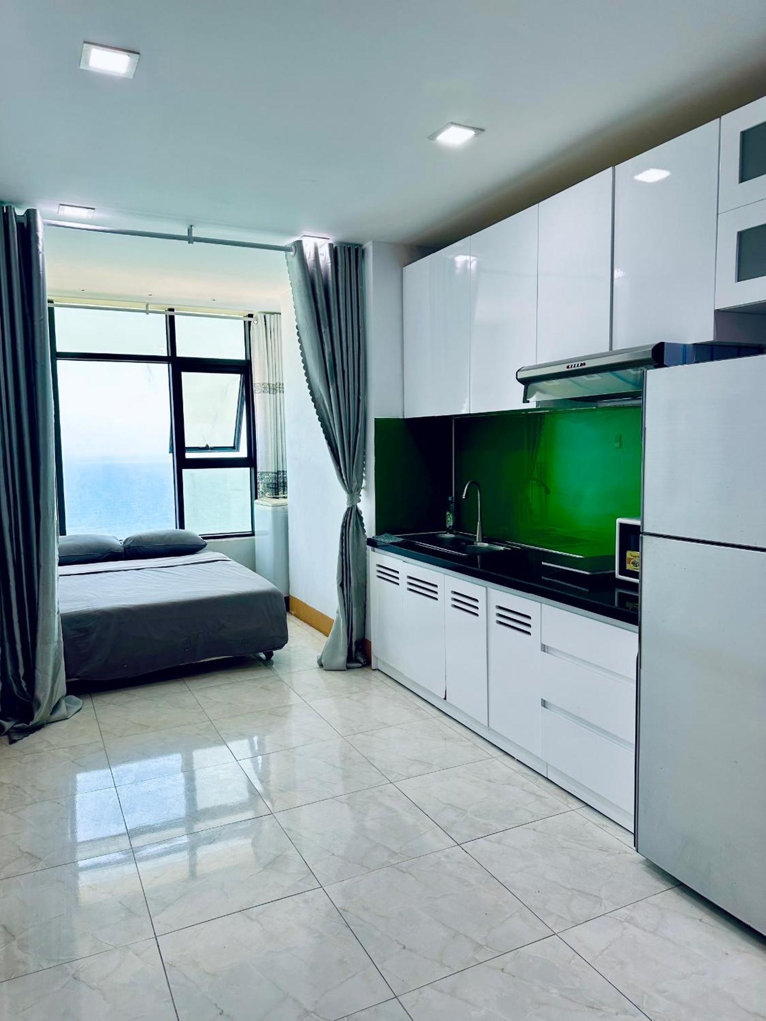 Infinity Sea View Apartment Нячанг Екстер'єр фото